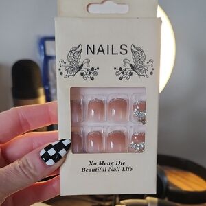 Xu Meng Die Nail Set with Rhinestones